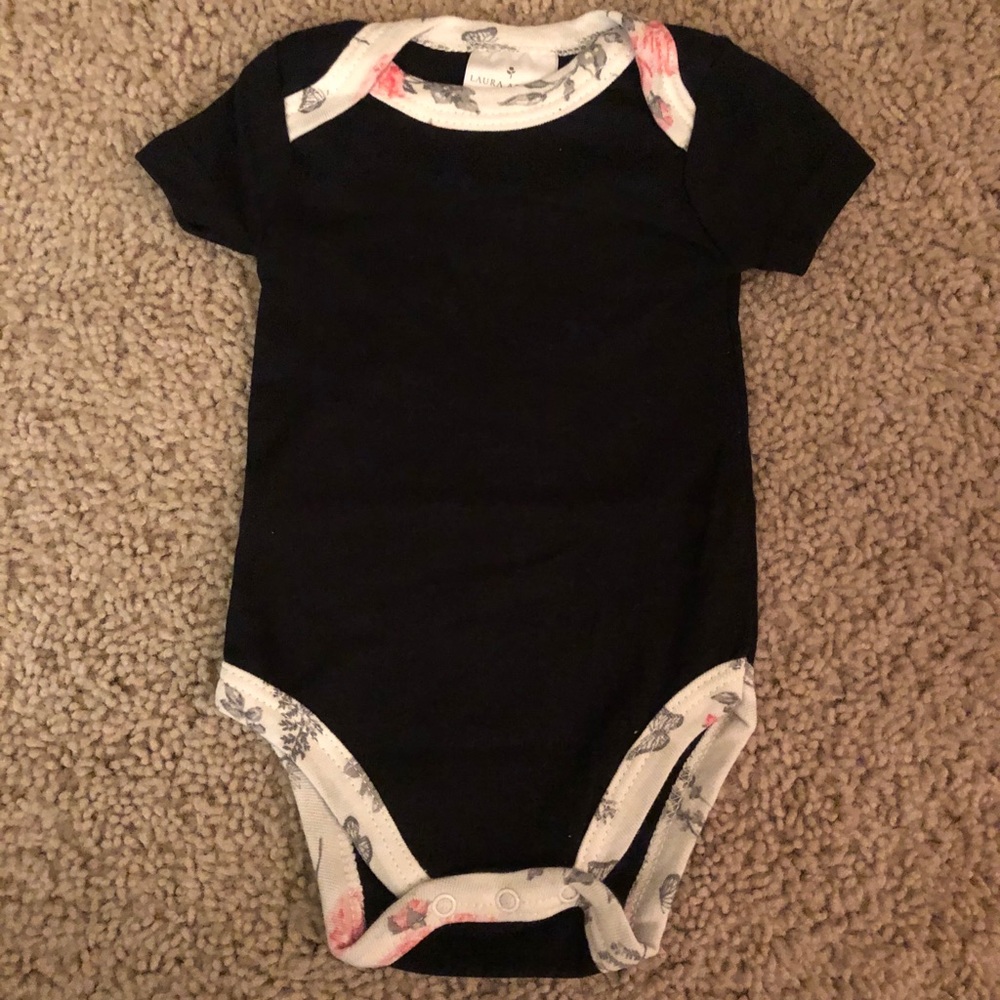 4-piece set short sleeve bodysuit